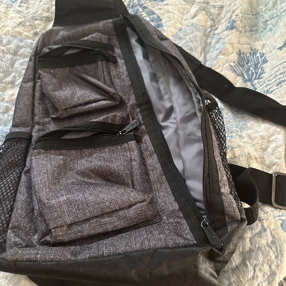 Thirty one sling backpack
